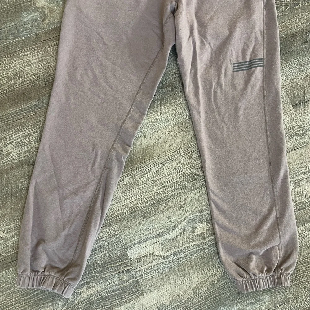 Vuori The Rise The Shine jogger